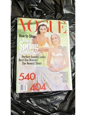 Vogue Magazine March 1998 Kate Moss Amber Valletta Naomi Campbell